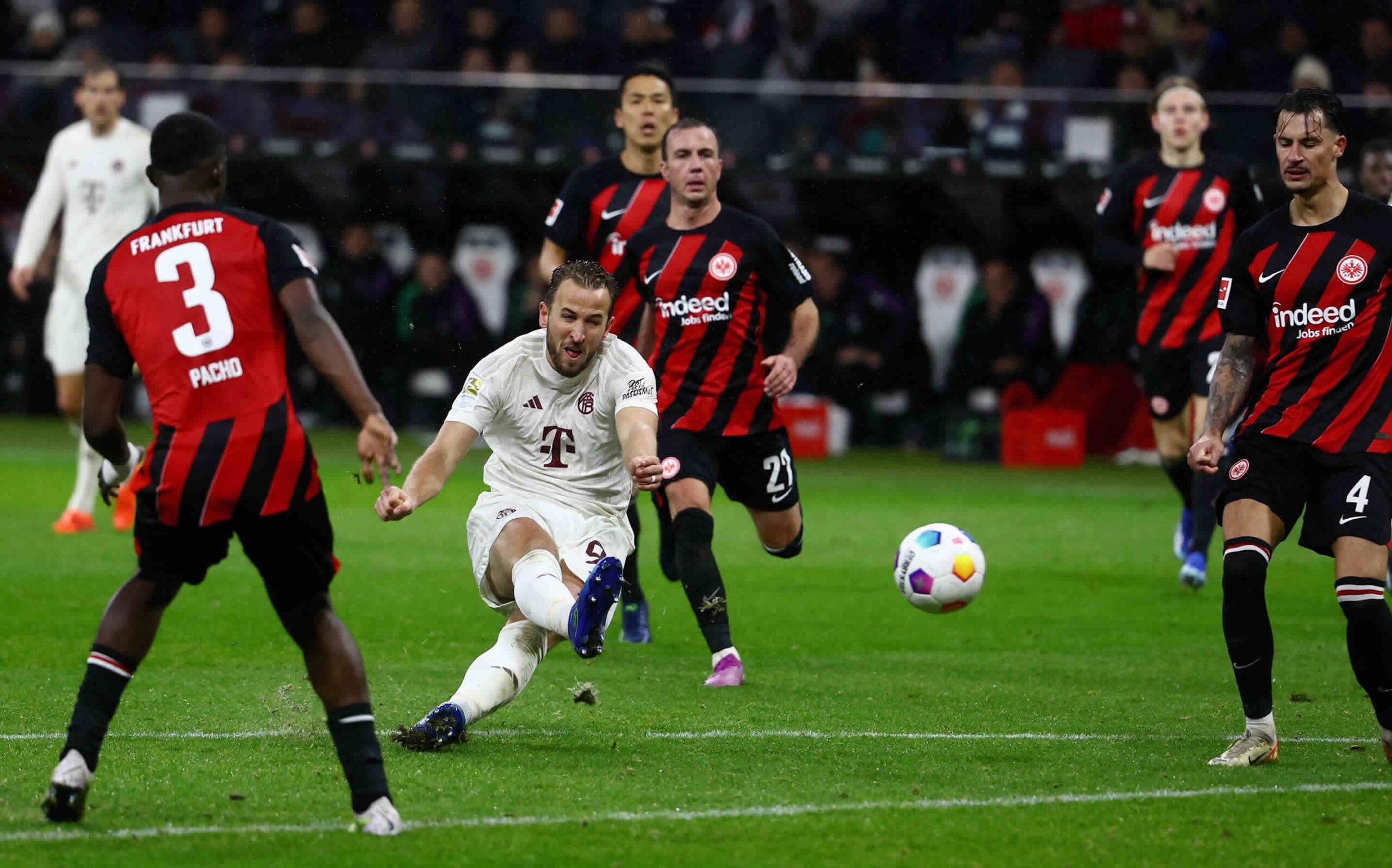 Teilnehmer Eintracht Frankfurt Gegen FC Bayern München: Spannende Statistiken Enthüllt 1 7 Überraschende Teilnehmer-Statistiken Eintracht Frankfurt vs. FC Bayern München im Detail