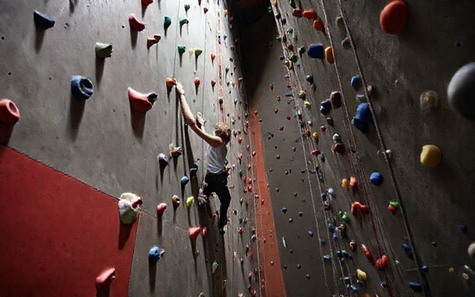 Kletterhalle München: Einsteiger-Tipps für das sichere Klettern