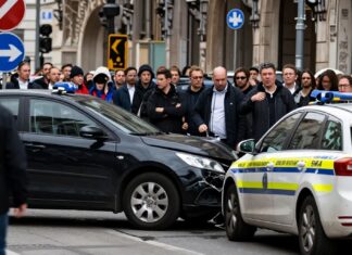 München: Auto rastet in Menschenmenge – mindestens 15 Verletzte