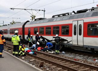 Zug entgleist in München: 15 Verletzte gemeldet
