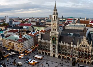 Live-Bilder von Marienplatz: Webcam München zeigt 360-Grad-Panorama