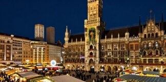 Münchens Christkindlmarkt 2024: 220 Stände und neues Lichterkonzept am Marienplatz