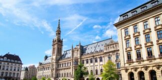 München entdecken: Ein Blick auf die lebendige Kultur und Geschichte Discovering Munich: A Glimpse into its Vibrant Culture and History