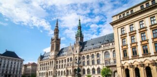 München entdecken: Eine Reise durch die Kultur und Geschichte Discovering Munich: A journey through culture and history