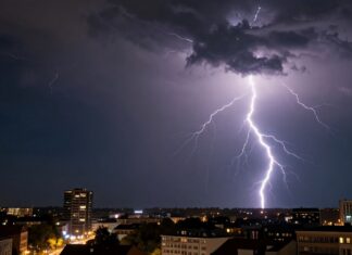 Heftige Gewitter mit 60.000 Blitzen über München und Oberbayern