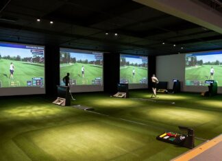 Münchens erster Indoor-Golfplatz mit 12 High-Tech-Simulatoren eröffnet