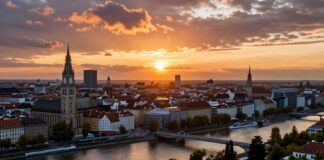 Münchens spektakulärster Sonnenuntergang 2024: Die 3 besten Spots am Isarufer
