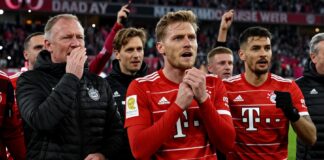 TSV 1860 München steigt mit 3:1-Sieg gegen Bayern II auf