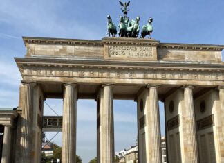 Münchens Siegestor nach 175 Jahren: Neue Sanierung für das historische Wahrzeichen beginnt